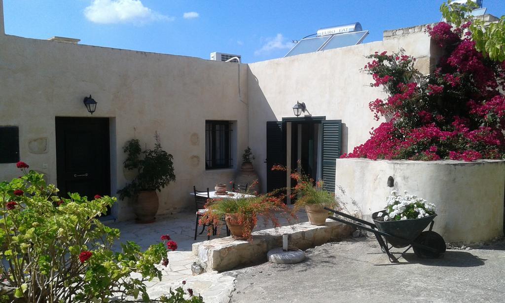Petra & Elia Villa Megala Chorafia ภายนอก รูปภาพ