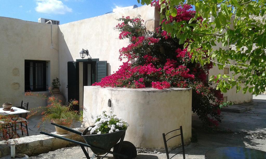 Petra & Elia Villa Megala Chorafia ภายนอก รูปภาพ